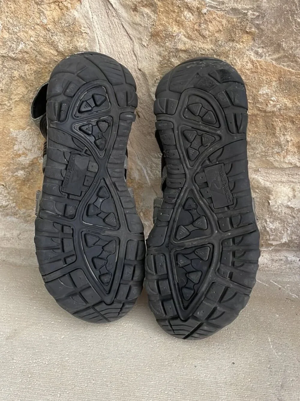 Ozark Trail Sandals Slip-on closed toe shoes Blue Gray Men's Size 7